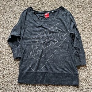 Nike 3/4 sleeve top